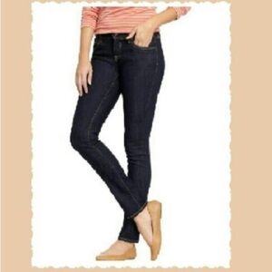 The Flirt like new dark wash straight leg The Flirt jeans
